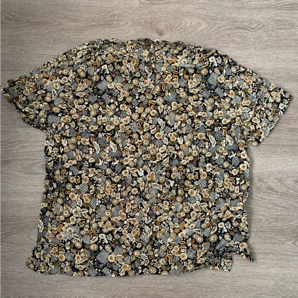 Liz Claiborne 100% Silk Floral Blouse Size 6P - Picture 2 of 4